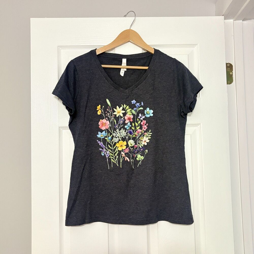 Floral Tshirt Womens L Blue Vneck Graphic Short Sleeve Cottagecore Wildflowers